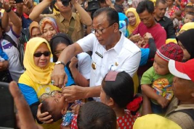 Image result for Suyatno dalam vaksin polio rohil 2016