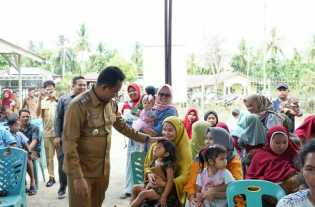 Wabup Sulaiman Hadiri Launching Crash Program Polio di Labuhan Tangga Besar