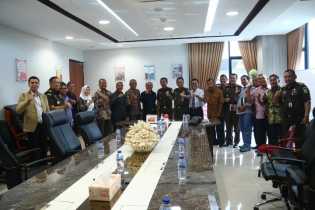 Kajati Riau Menerima Audiensi dari Ikatan Keluarga Batak