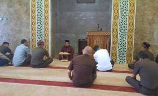 Tausiyah Ba'da Dzuhur Kejati Riau yang Disampaikan oleh Ustadz Chairul Ihkwan