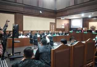 Amar Tuntutan Terhadap Para Terdakwa dalam Perkara PT Duta Palma Group
