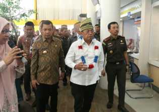 Kajati Riau Dampingi Wakil Jaksa Agung RI Kunjungi Mall Pelayanan Publik Pekanbaru