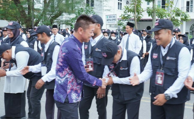 Bupati Rohil Hadiri Pelantikan dan Apel Kesiapan Pantarlih Pemilu 2024