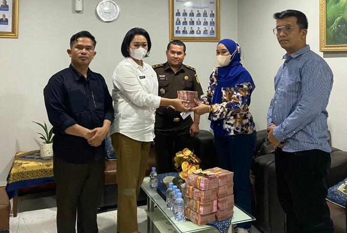 Pengembalian Sisa Uang Kerugian Negara Oleh Terdakwa NS