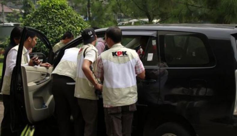 Bertubi-Tubi Anggotanya Jadi Tersangka KPK, Pimpinan DPR Sampaikan Keprihatinan