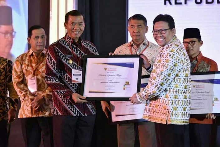 Pekanbaru Raih Penghargaan Terbaik Nasional di Bidang Pelayanan Publik