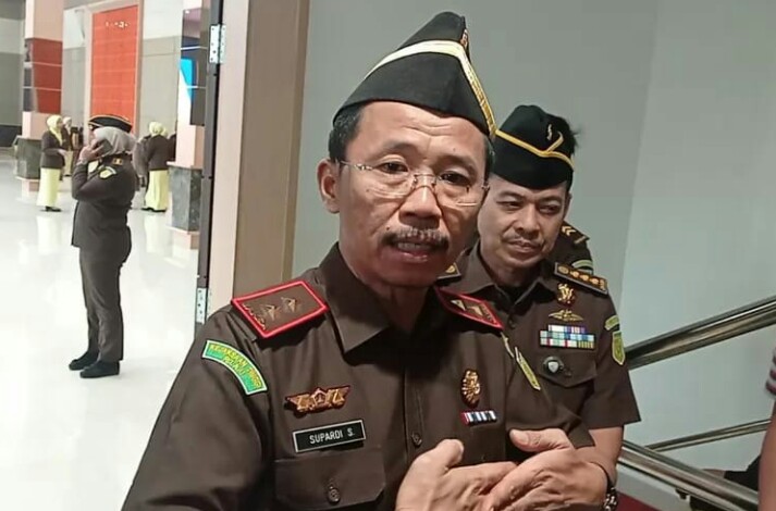 Hari Pertama Kerja Pasca Libur Lebaran, Pelayanan Publik di Kejati Riau Berjalan Normal