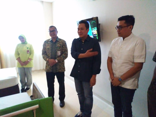Ketum PKPI, Diaz Hendroprioyono Kunjungi RS Awal Bros Sekaligus Temu Kader se Riau.