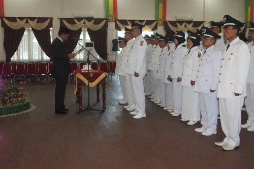 Bupati Suyatno Lantik PJ Lurah dan PJS Penghulu