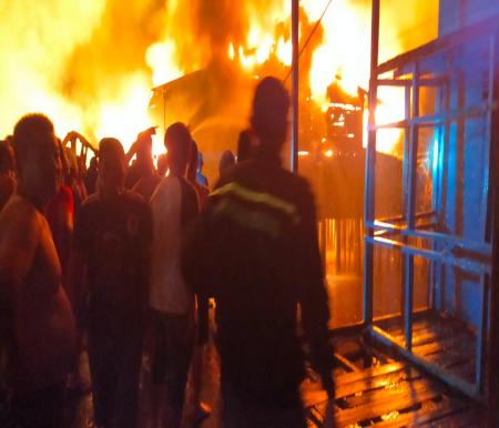 Kebakaran hebat di Palika 11 Rumah hangus dilalap Si Jago Merah 3 orang meninggal dunia.