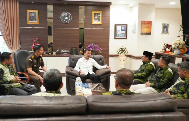 Kajati Riau Dr. Supardi Menerima Audiensi dari IKA BBS