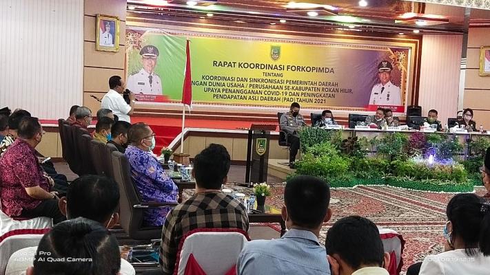 Atasi Covid - 19, Bupati Rohil Rakor Bersama Forkompinda dan Dunia Usaha