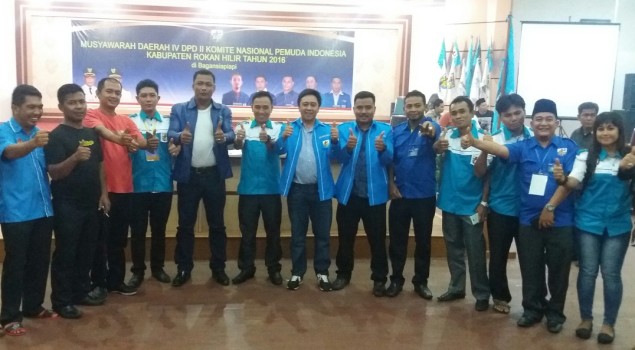 Bupati Suyatno Minta KNPI Contoh Pulau Bali