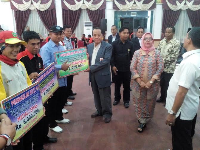 Atlit Berprestasi Rohil Raih Uang Bonus