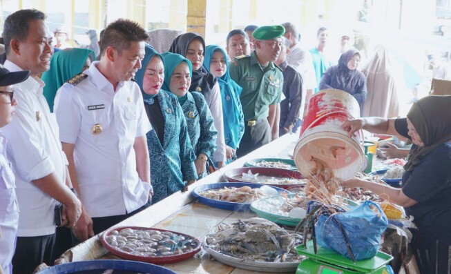 Bupati-Forkopimda Rohil Kunjungi Pasar Datuk Rubiah